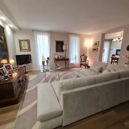 Queen With Double Bed Ravenna